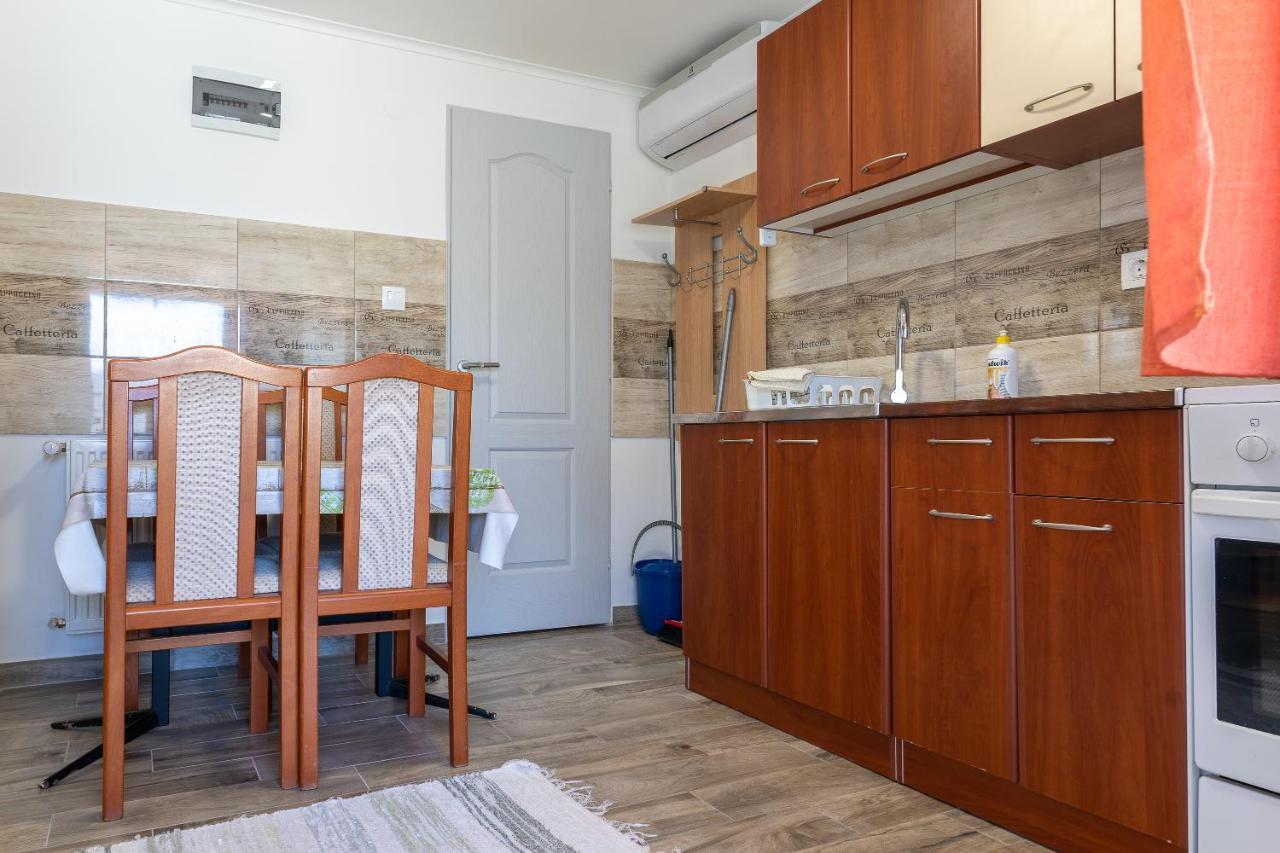 Lili Apartman Harkany Exterior photo