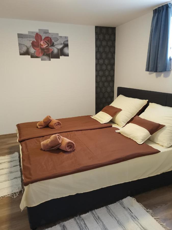 Lili Apartman Harkany Exterior photo