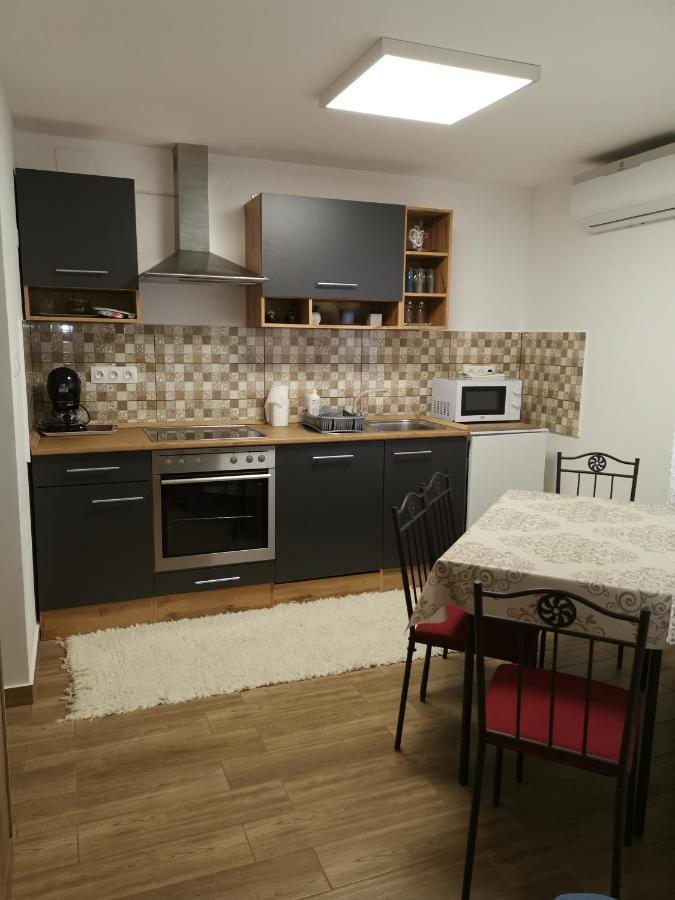 Lili Apartman Harkany Exterior photo